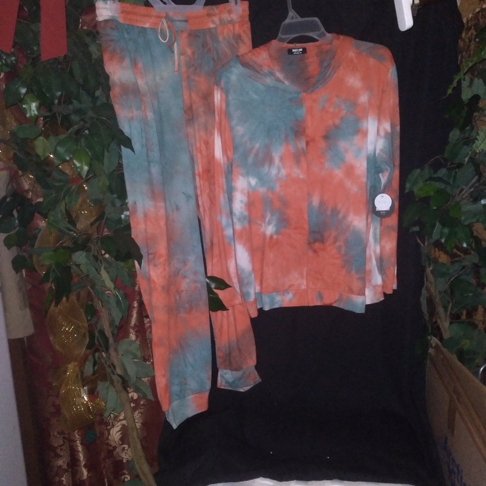 JOLLY & JOY TIE  DYE  TRACK SUIT